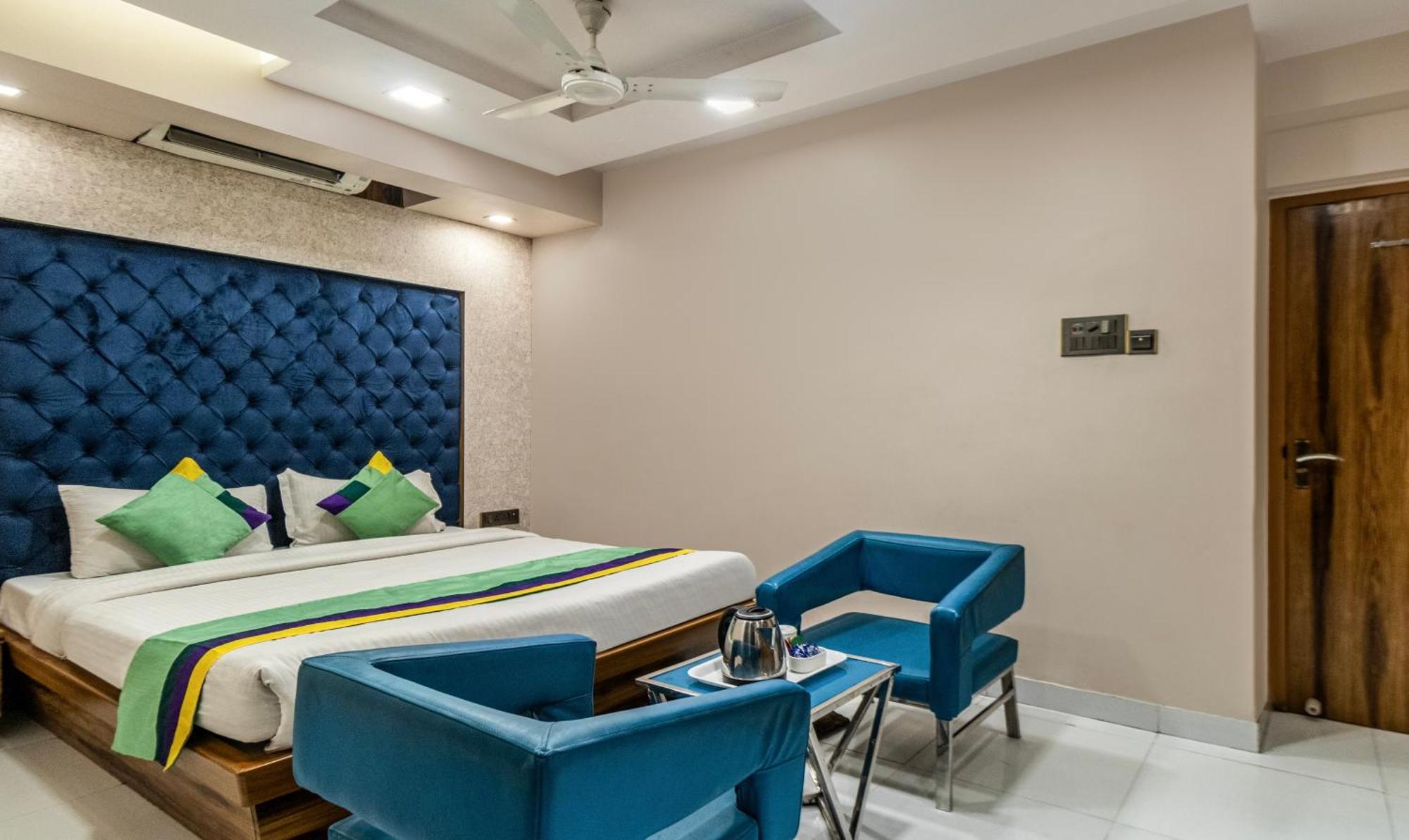 Hotel Orion Crystal Calcutta Exterior foto